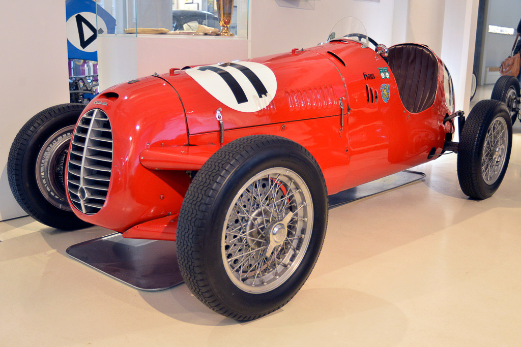 Roter Rennwagen