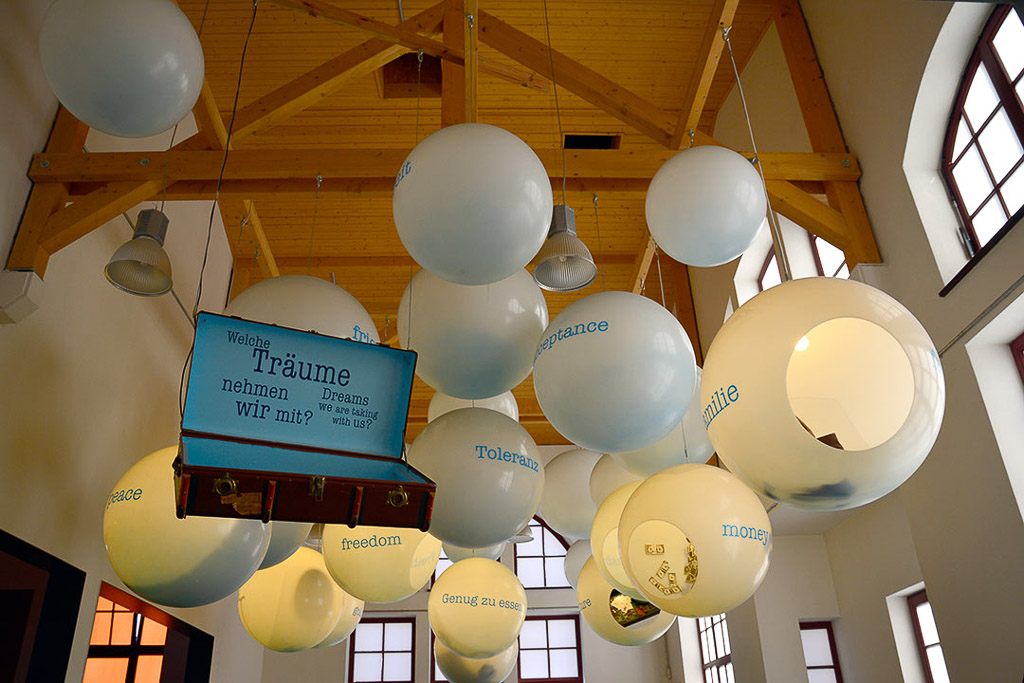 Lampen im Ausstellungsraum