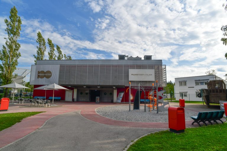 Gebäude der Bavaria Filmstadt