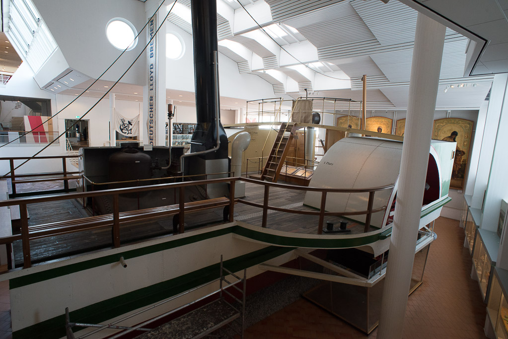 Ausstellungshalle mit Modellen
