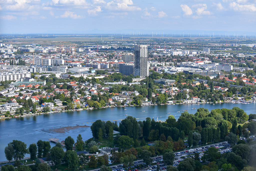 Blick auf die Alte Donau und die Stadt