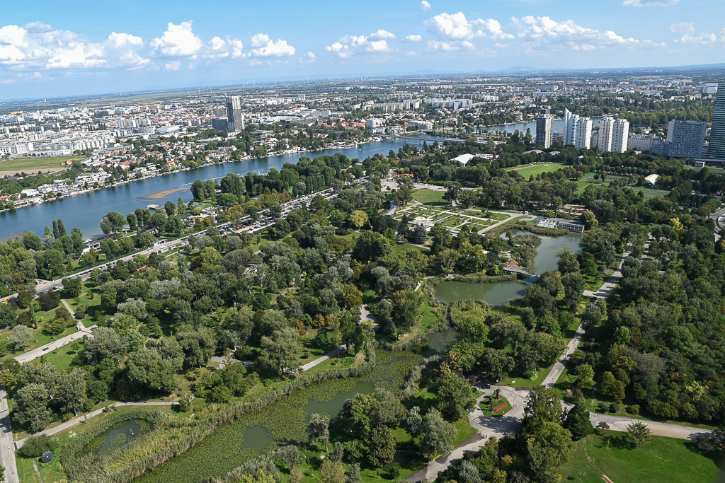 Blick auf den Donaupark von oben