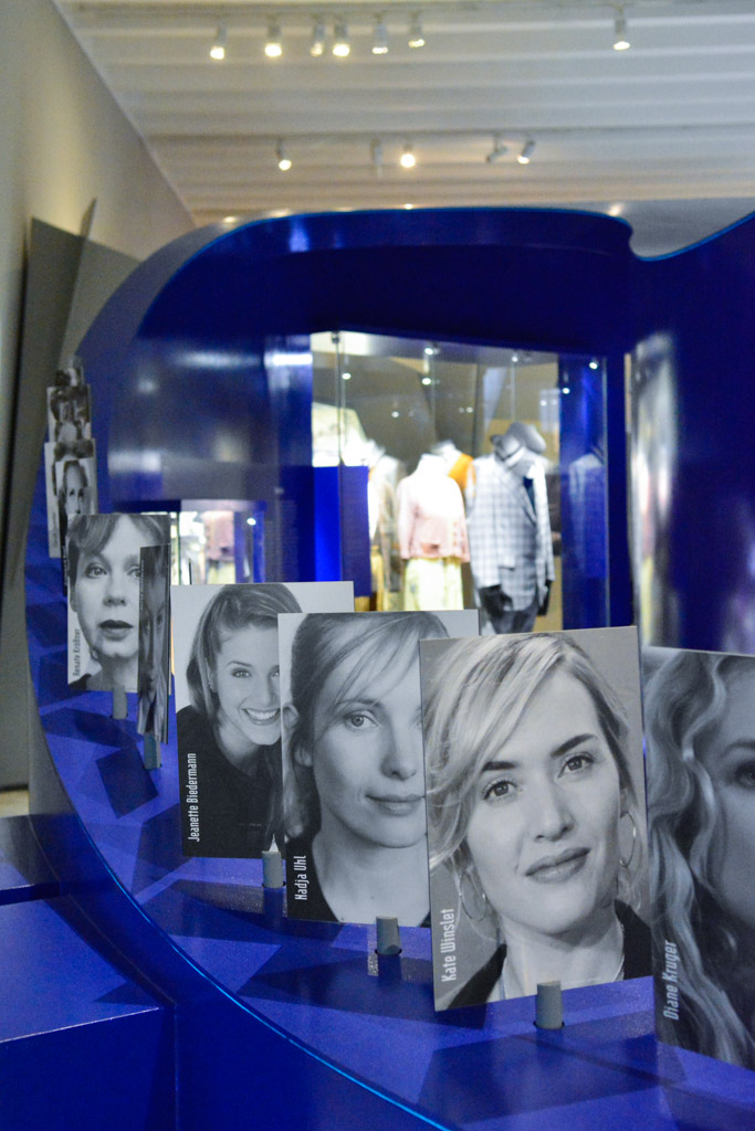 Ausstellungsbereich zu Film und Masken