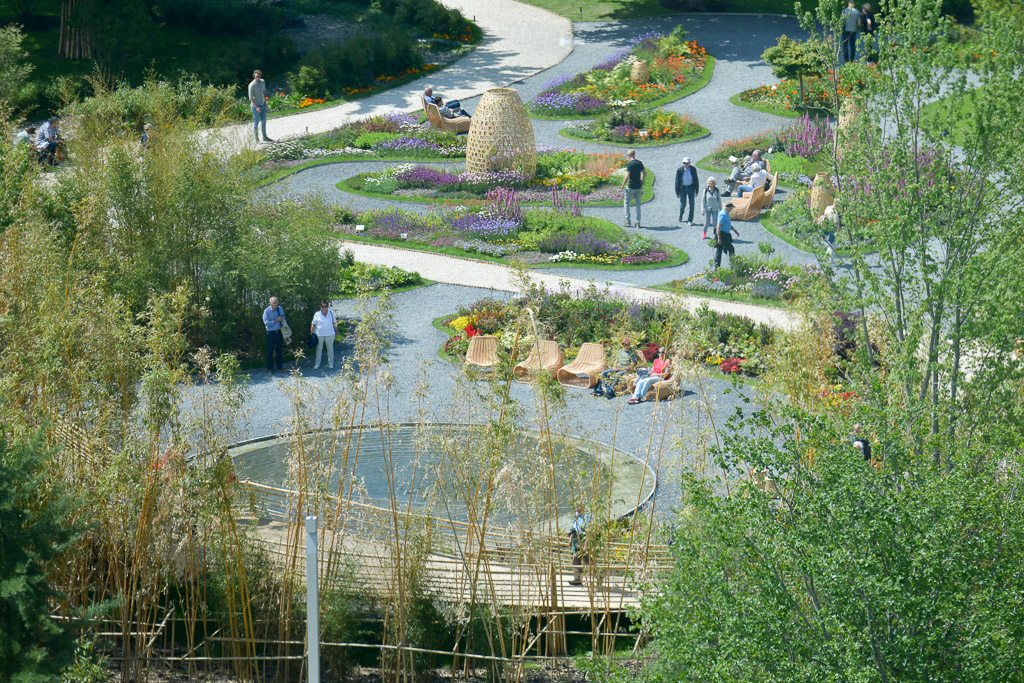 Wasserflächen und Gartenanlagen der Floriade