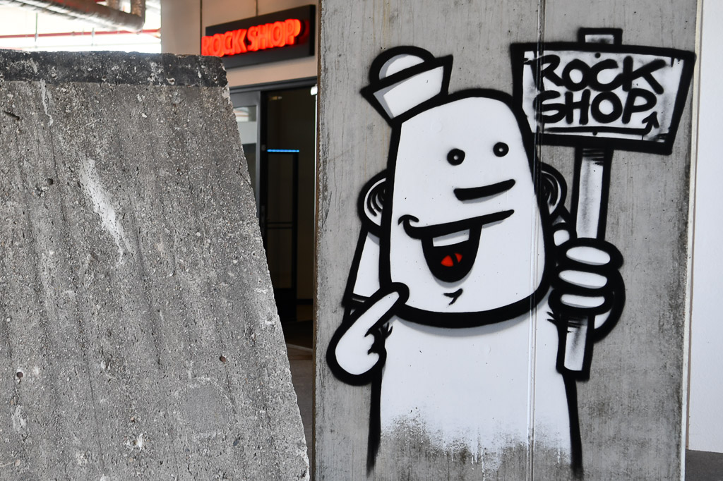 Graffiti am Rock Shop