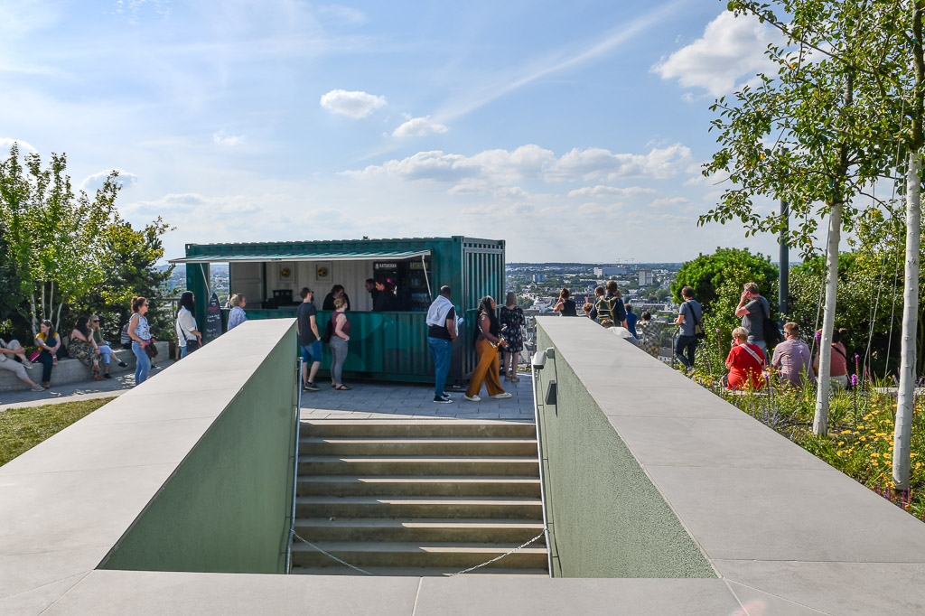 Treppenabgang auf dem Dach