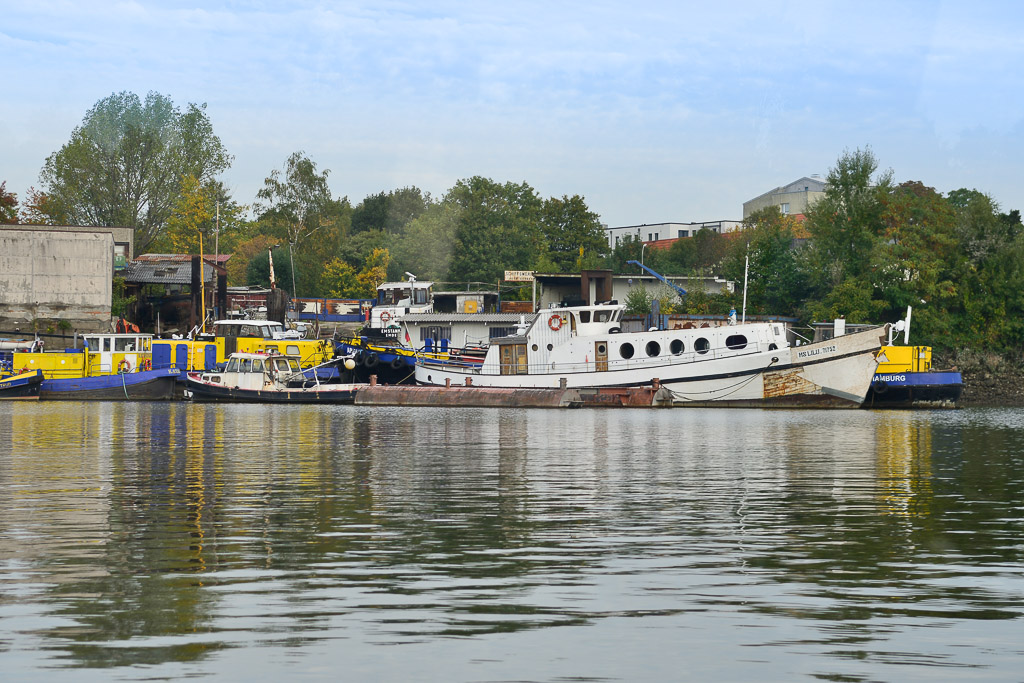 Schiffe am Ufer