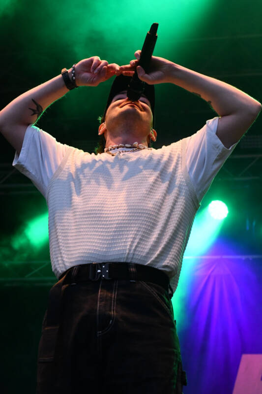 Konzert der Band Raum27 im Hochformat