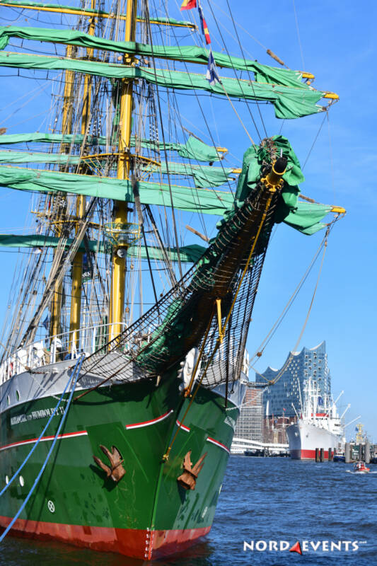 Bark Alexander von Humboldt II im Hochformat