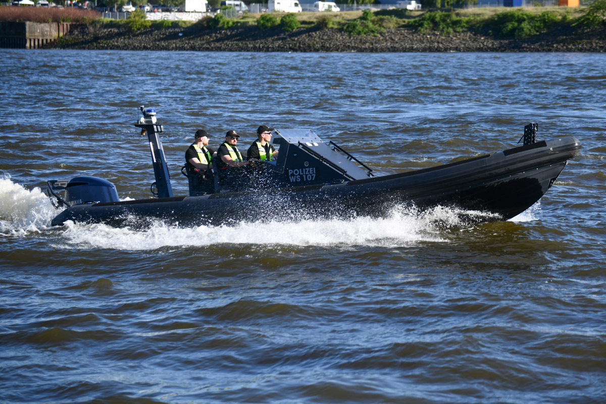 Polizeiboote