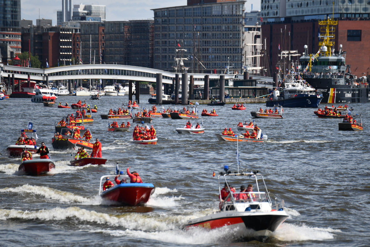 Rettungsboote bei der Vorführung