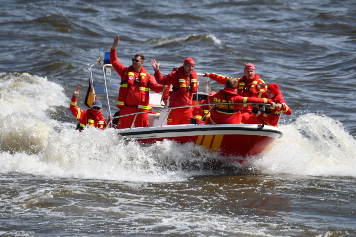 Rettungsboote bei der Vorführung