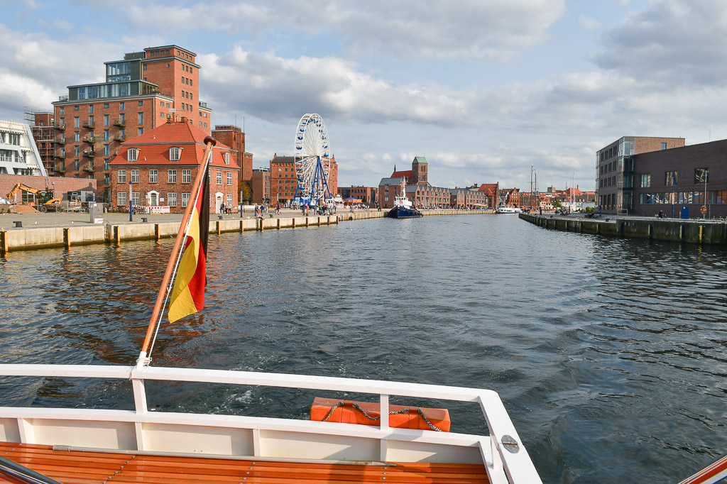 Blick vom Schiff auf den Alten Hafen