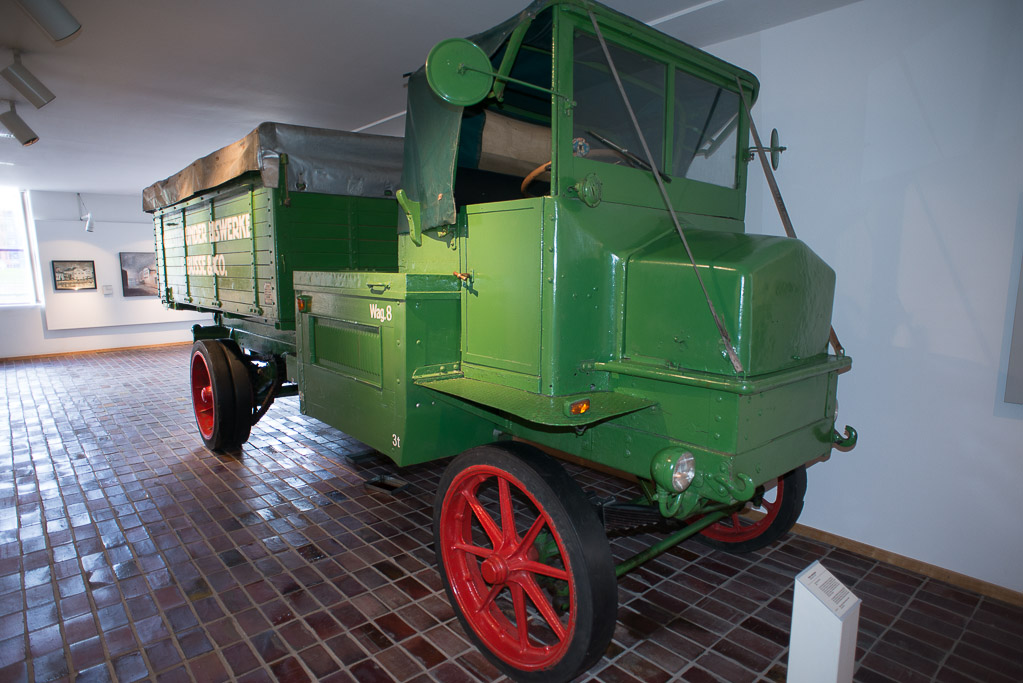 Grüner Lastwagen