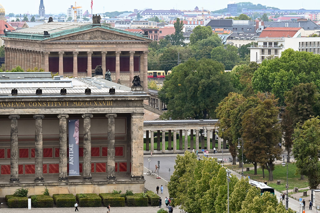 Altes Museum und Stadtpanorama