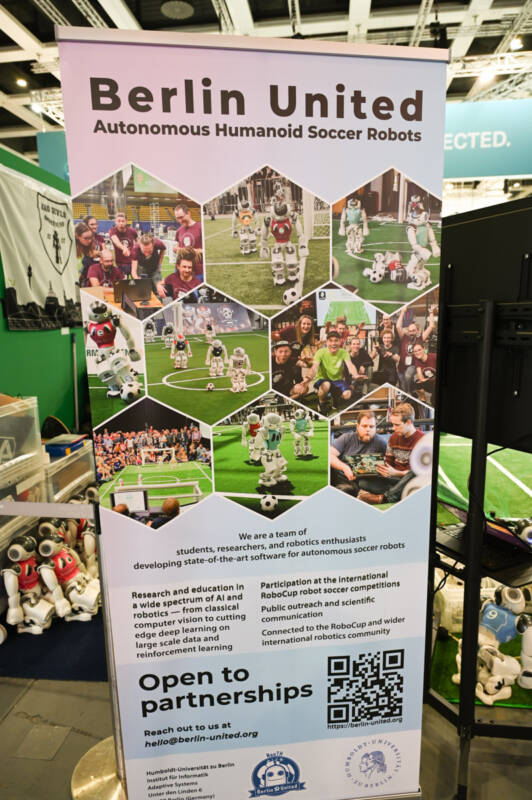 Stand von Berlin United im Hochformat