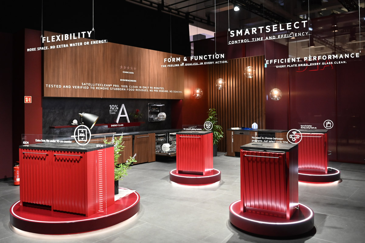 Messestand mit Küchenmöbeln