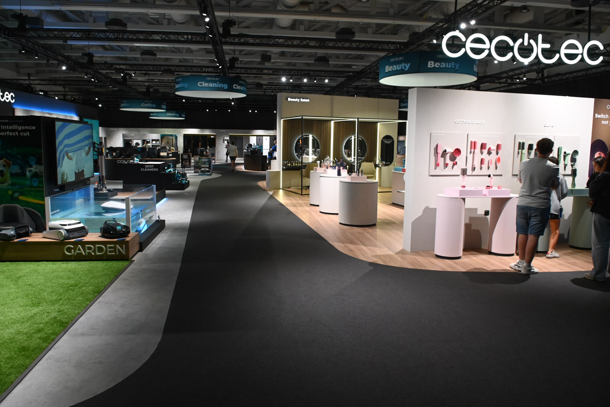 Messestand mit Beauty-Technik