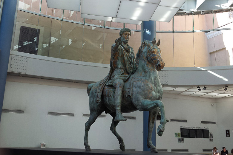 Reiterstatue von Marc Aurel im Glashof
