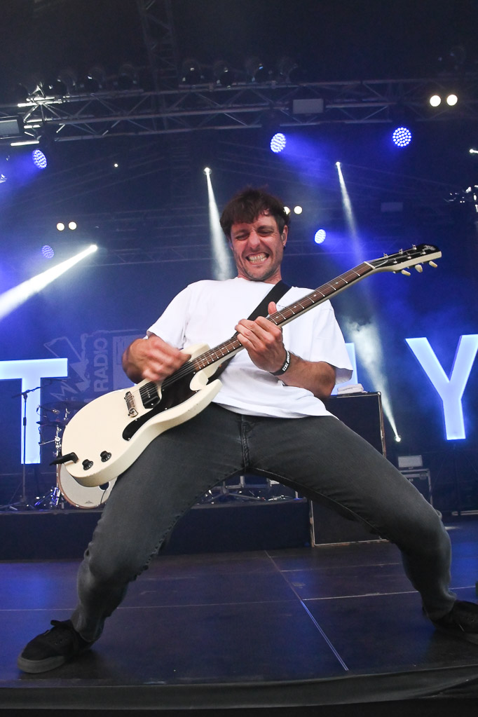 Itchy im Radio Bob Rockcamp im Hochformat
