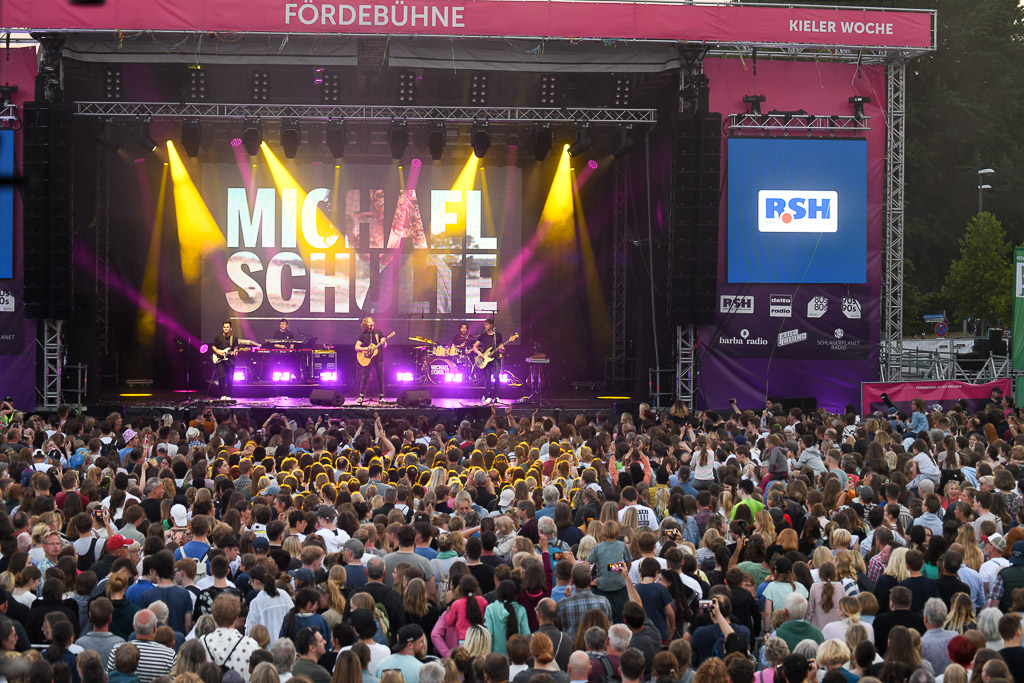 Fördebühne mit Publikum