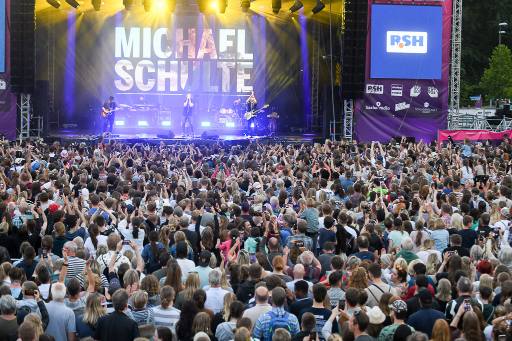 Fördebühne mit Publikum