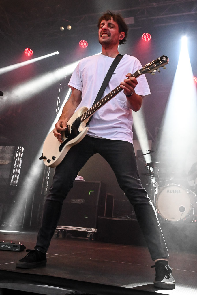 Itchy im Radio Bob Rockcamp im Hochformat