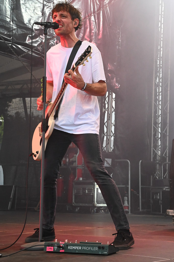 Itchy im Radio Bob Rockcamp im Hochformat