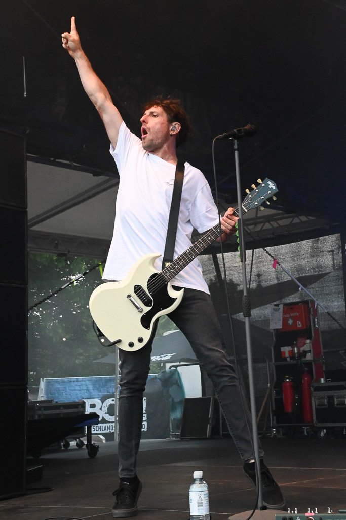 Itchy im Radio Bob Rockcamp im Hochformat