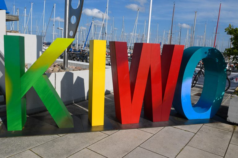 KIWO-Schriftzug