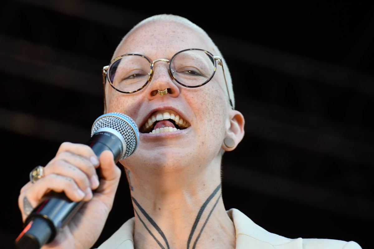 Stefanie Heinzmann bei Pop meets Classic auf der Rathausbühne