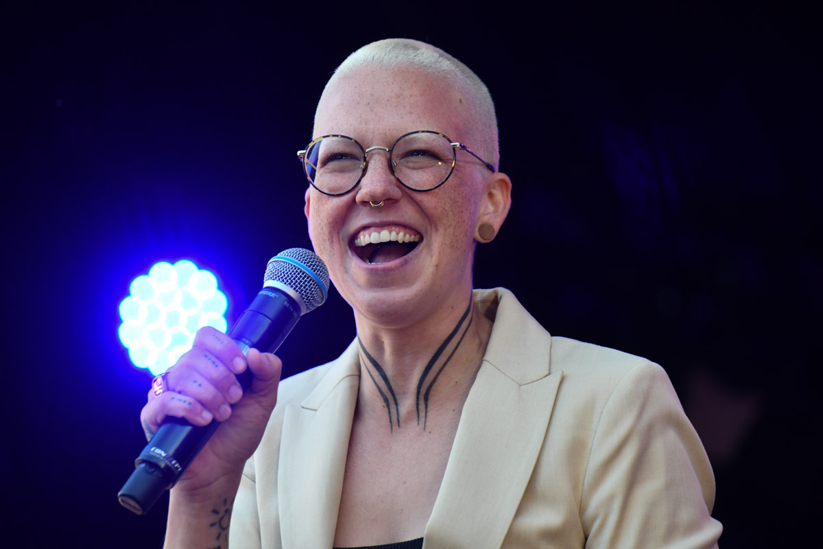 Stefanie Heinzmann bei Pop meets Classic auf der Rathausbühne
