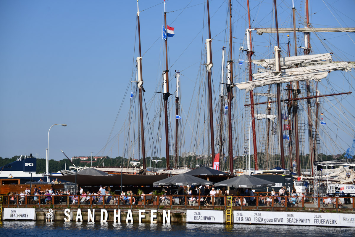 Großsegler im Hafen