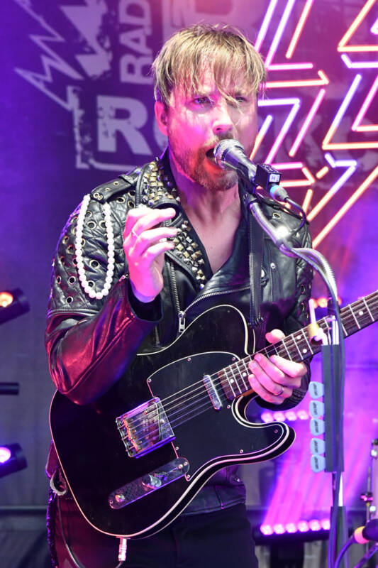 Royal Republic im Radio Bob Rockcamp im Hochformat