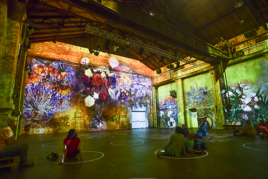Bunte Van-Gogh-Projektion