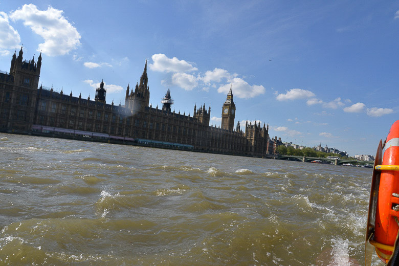 Houses of Parliament und Big Ben vom Wasser