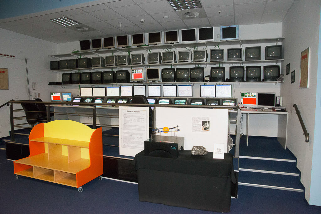 Leitstand mit Monitoren