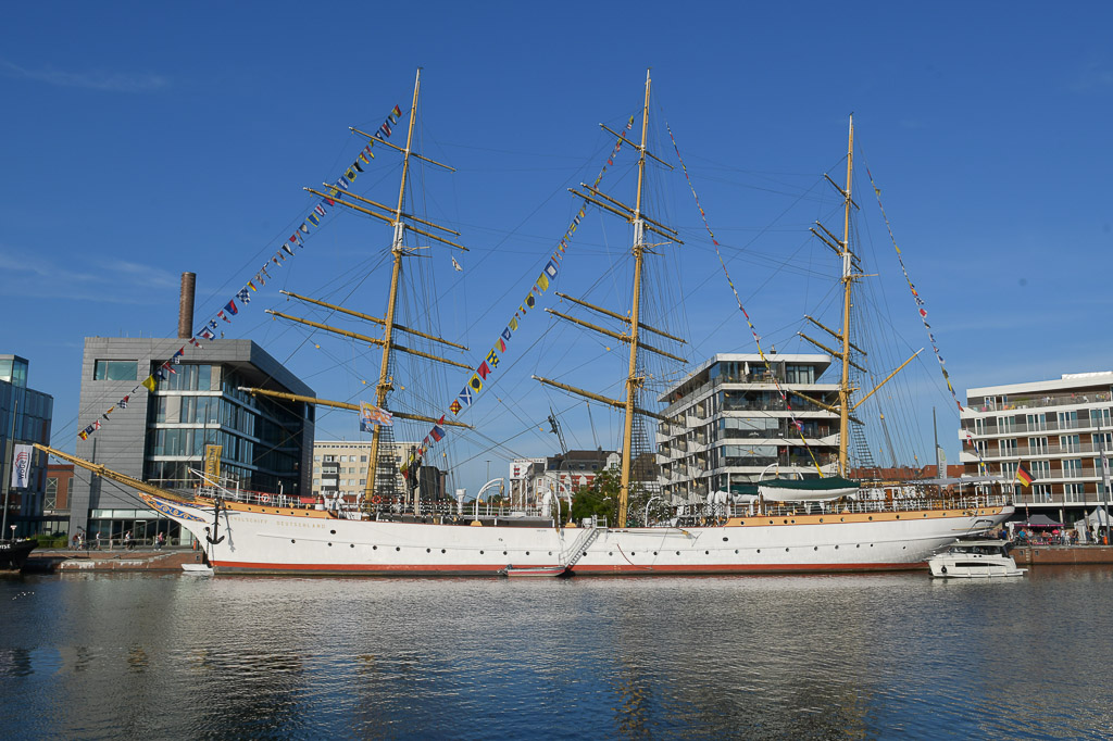 Segelschiffe im Hafen