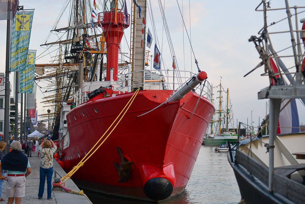 Schiffe im Neuen Hafen