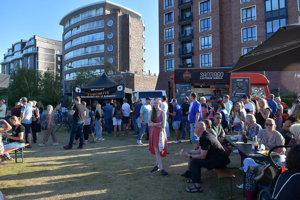 Street-Food-Stände und Grill