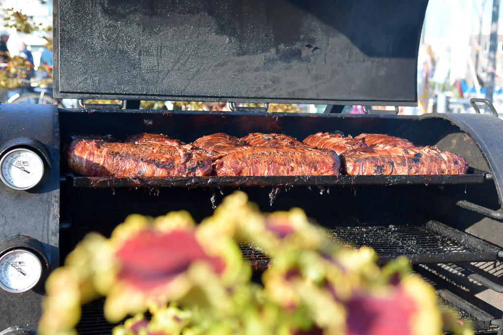 Street-Food-Stände und Grill