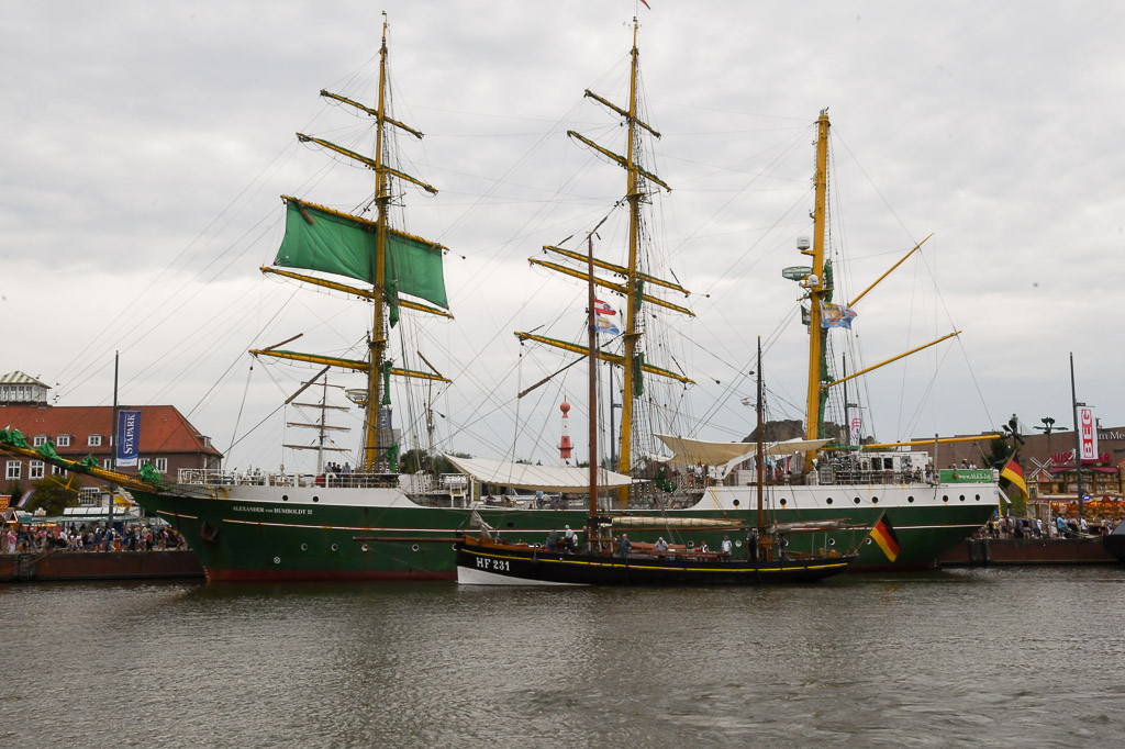 Segelschiffe im Hafen