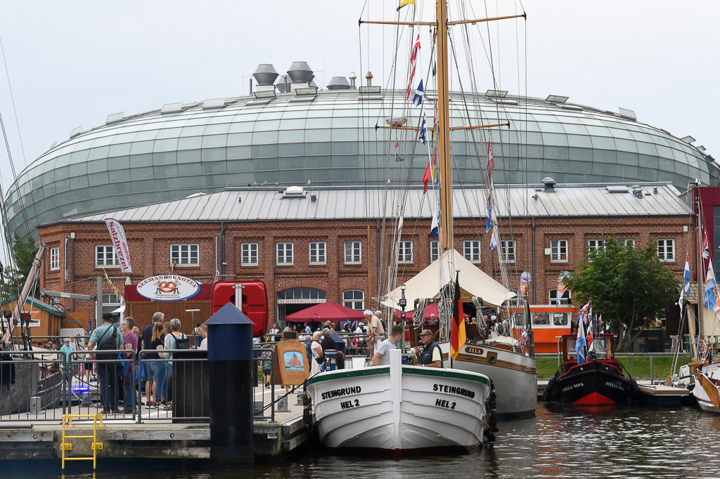 Traditionsschiffe im Neuen Hafen