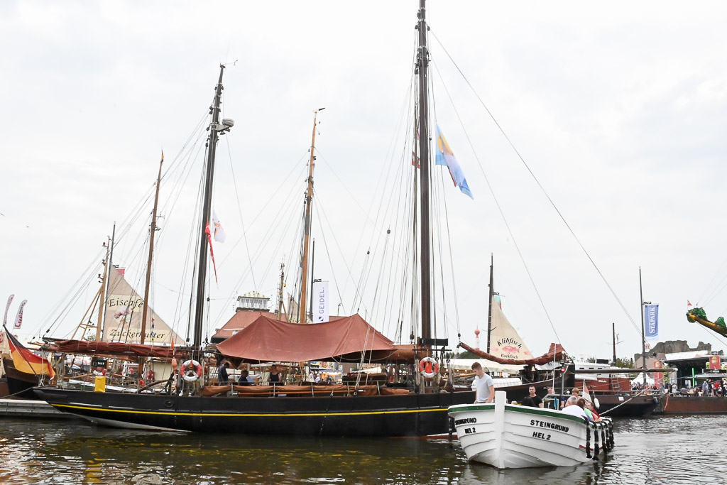 Schiffe im Hafen