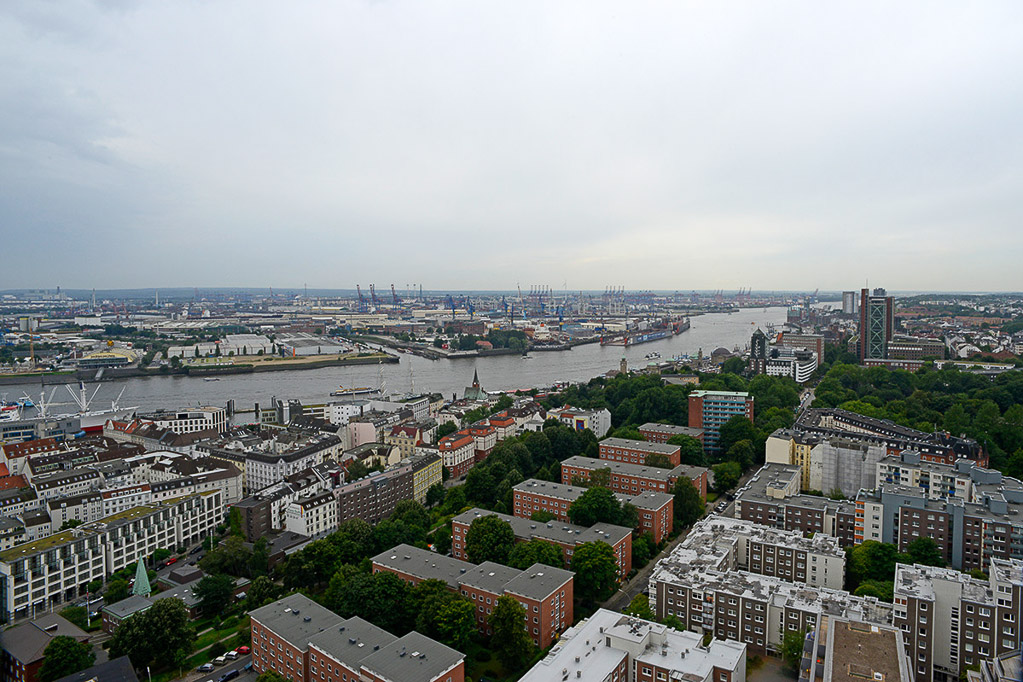 Blick vom Turm über die Elbe