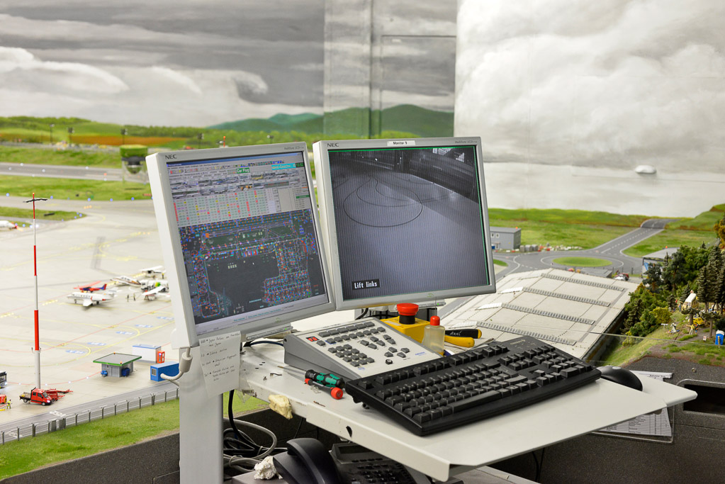 Computerarbeitsplatz am Flughafen