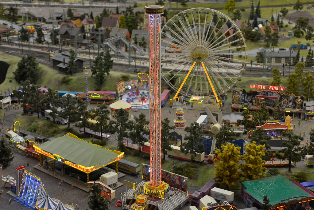 Jahrmarkt mit Riesenrad
