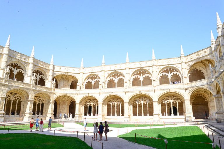 Innenhof des Kreuzgangs