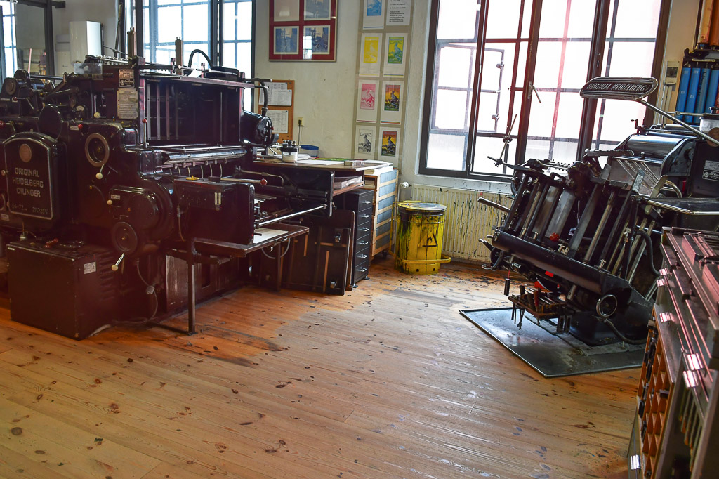 Druckmaschine in der Druckwerkstatt