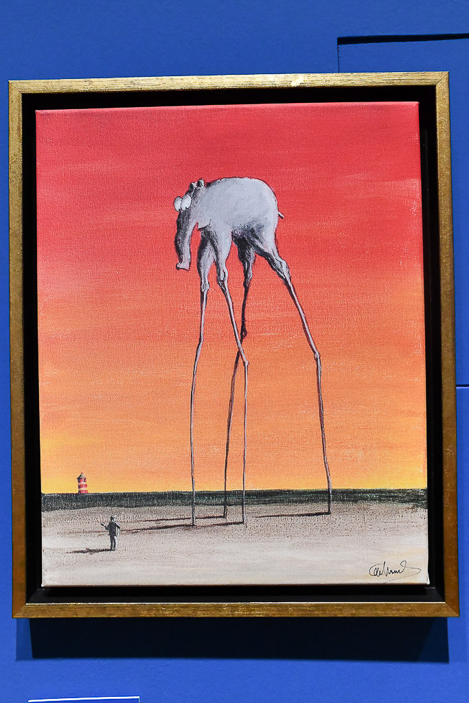 Gemälde mit Elefant im Hochformat